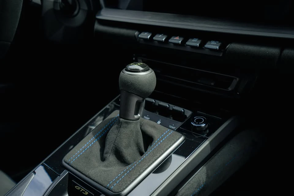 2022 Porsche 992 GT3 - Image 15 of 17