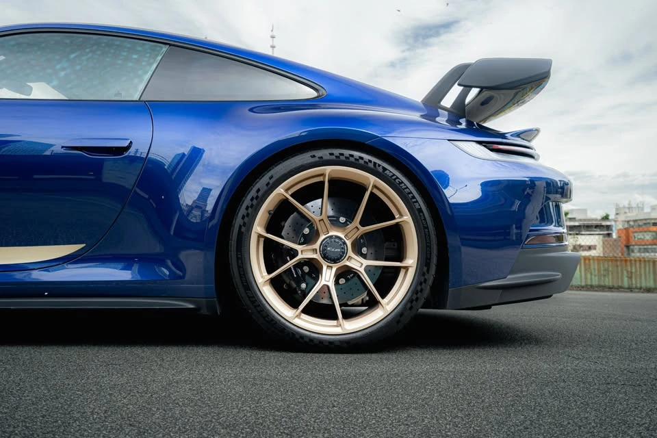 2022 Porsche 992 GT3 - Image 10 of 17