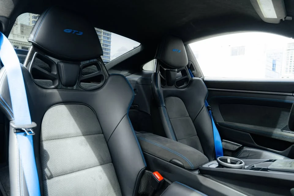 2022 Porsche 992 GT3 - Image 16 of 17
