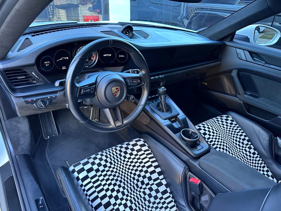 2022 Porsche 992 GT3 - Image 13 of 29