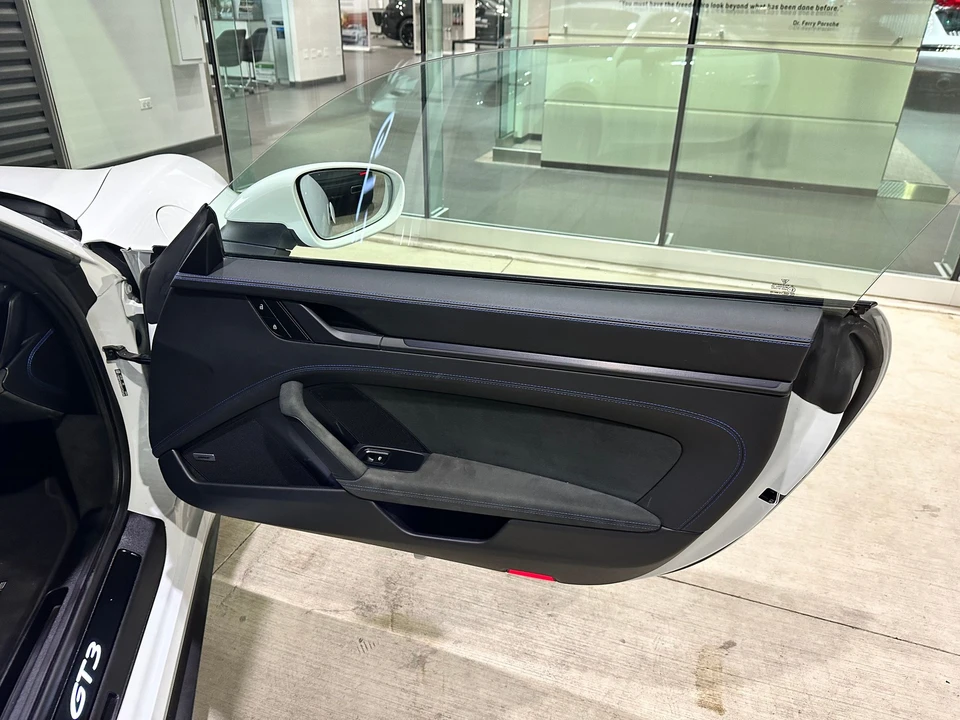2022 Porsche 992 GT3 - Image 26 of 29