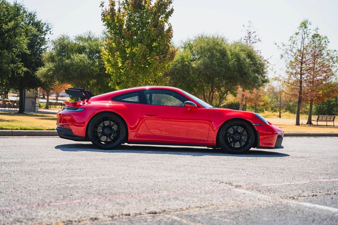 2022 Porsche 992 GT3 - Image 28 of 31
