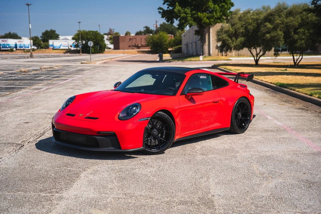 2022 Porsche 992 GT3 - Image 3 of 31