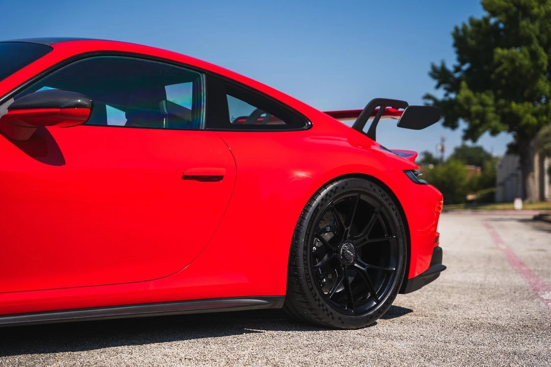2022 Porsche 992 GT3 - Image 11 of 31