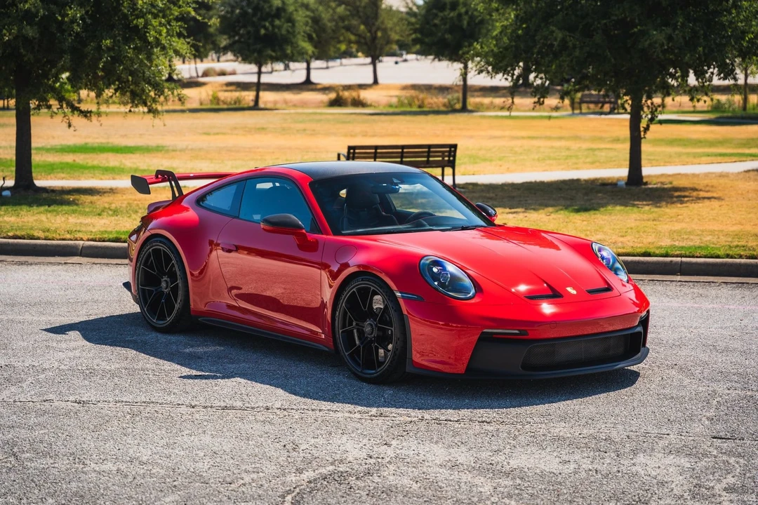 2022 Porsche 992 GT3 - Image 27 of 31
