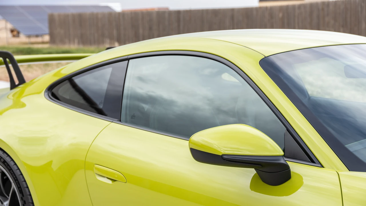 2022 Porsche 992 GT3 - Image 21 of 31