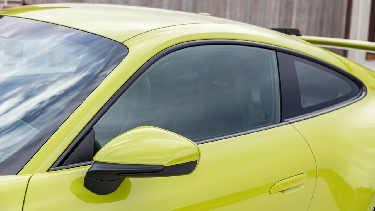 2022 Porsche 992 GT3 - Image 23 of 31