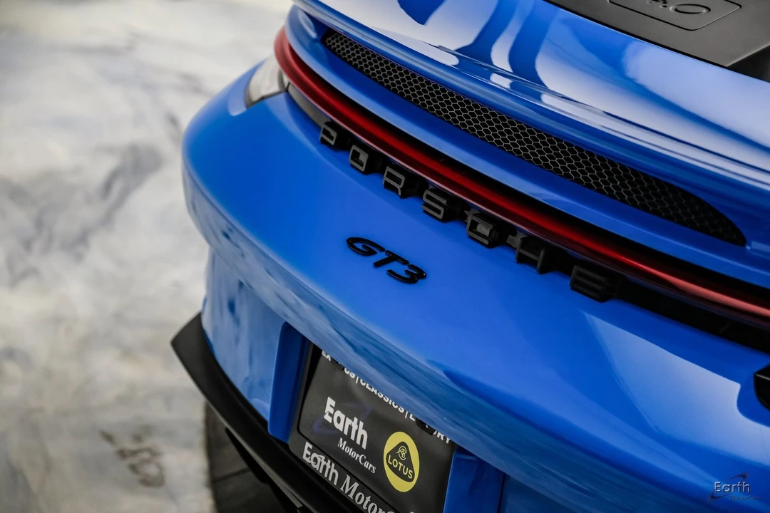 2022 Porsche 992 GT3 - Image 17 of 21