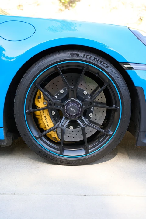 2022 Porsche 992 GT3 - Image 11 of 27
