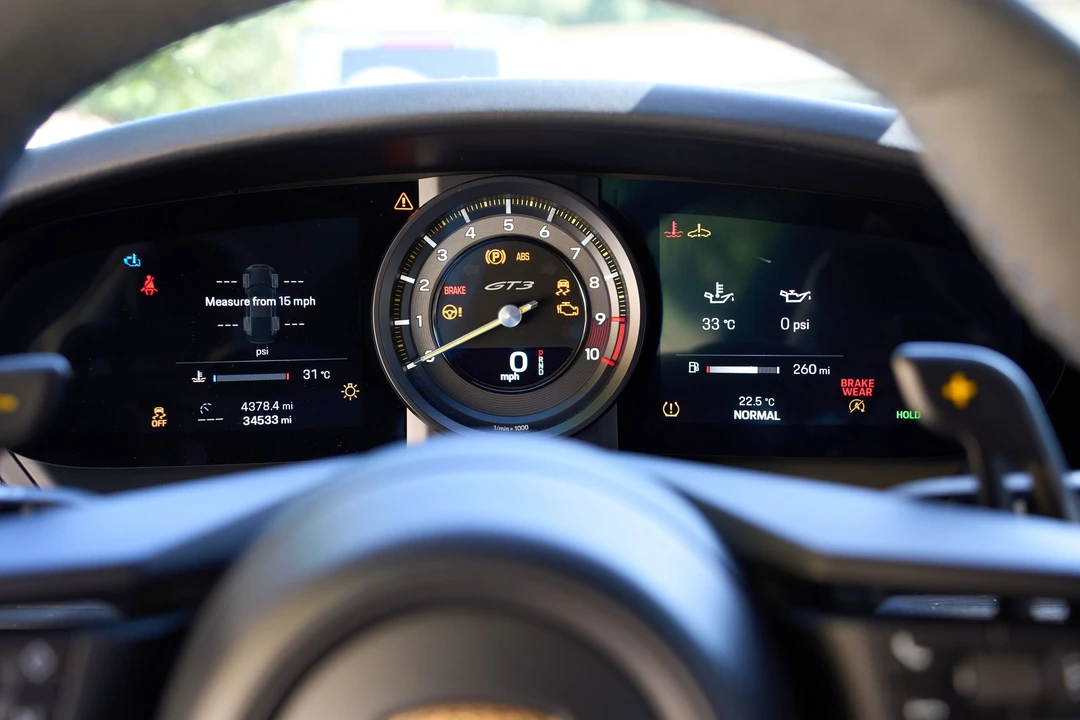 2022 Porsche 992 GT3 - Image 24 of 27