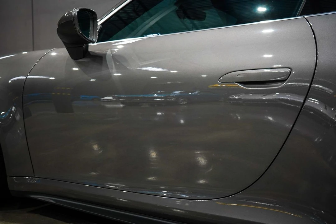 2022 Porsche 992 GT3 - Image 19 of 21