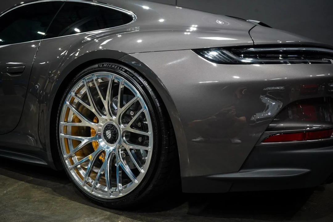 2022 Porsche 992 GT3 - Image 20 of 21