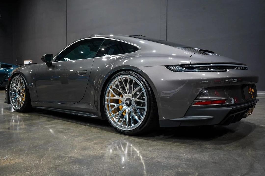 2022 Porsche 992 GT3 - Image 3 of 21