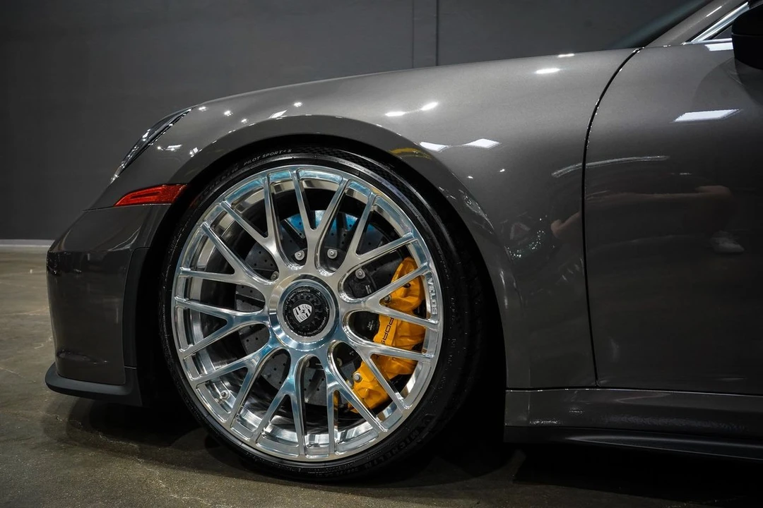 2022 Porsche 992 GT3 - Image 18 of 21