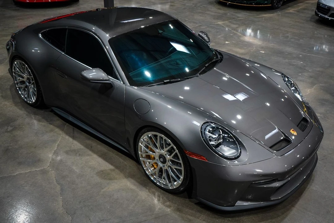 2022 Porsche 992 GT3 - Image 17 of 21