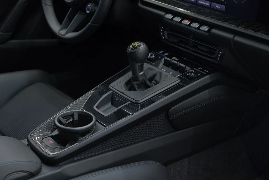 2022 Porsche 992 GT3 Touring - Image 25 of 31
