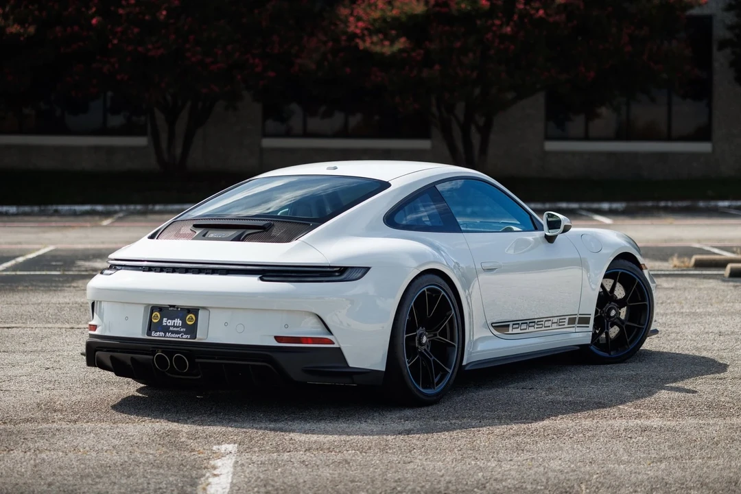 2022 Porsche 992 GT3 - Image 14 of 21