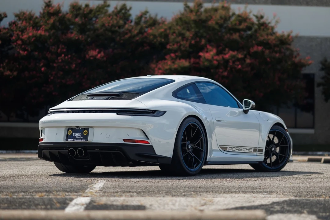 2022 Porsche 992 GT3 - Image 13 of 21