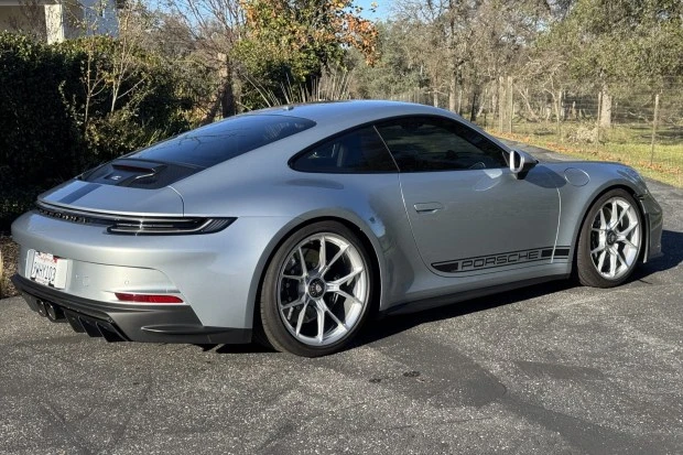 2022 Porsche 992 GT3 - Image 2 of 8