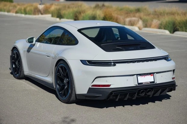 2022 Porsche 992 GT3 - Image 2 of 8