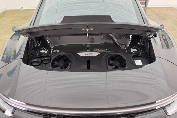 2022 Porsche 992 GT3 - Image 6 of 8