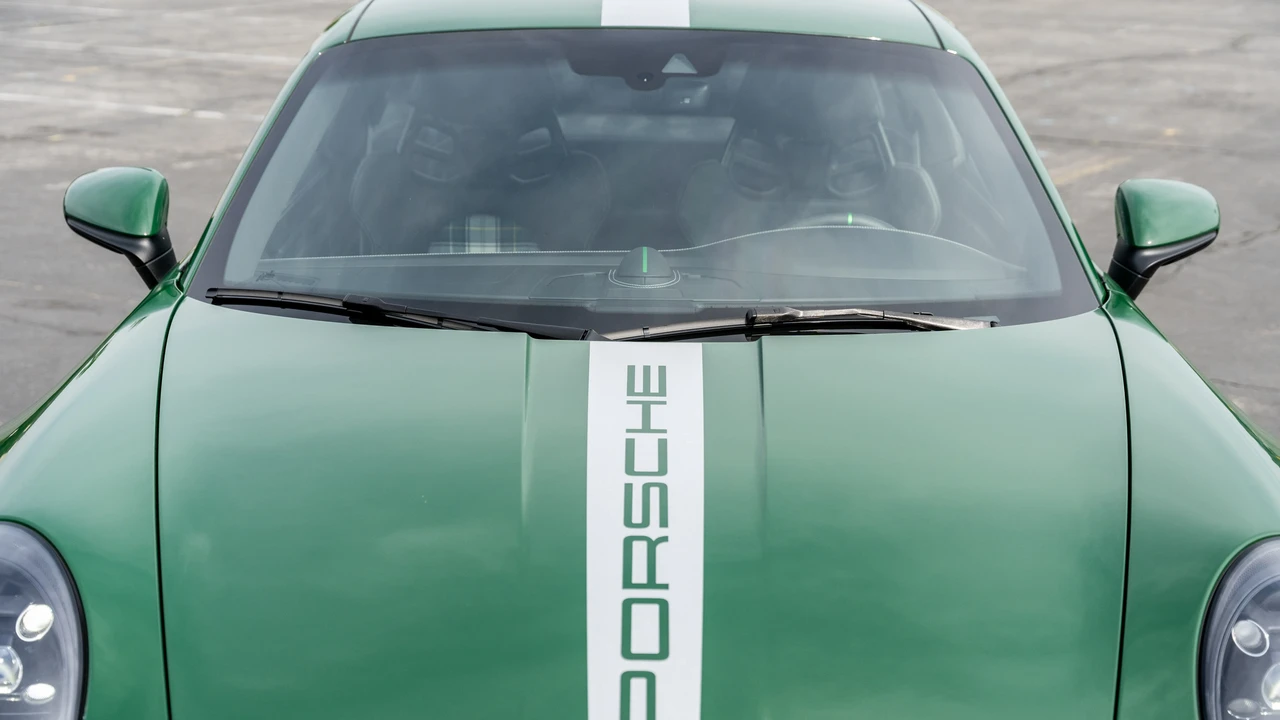 2022 Porsche 992 GT3 Touring - Image 23 of 31