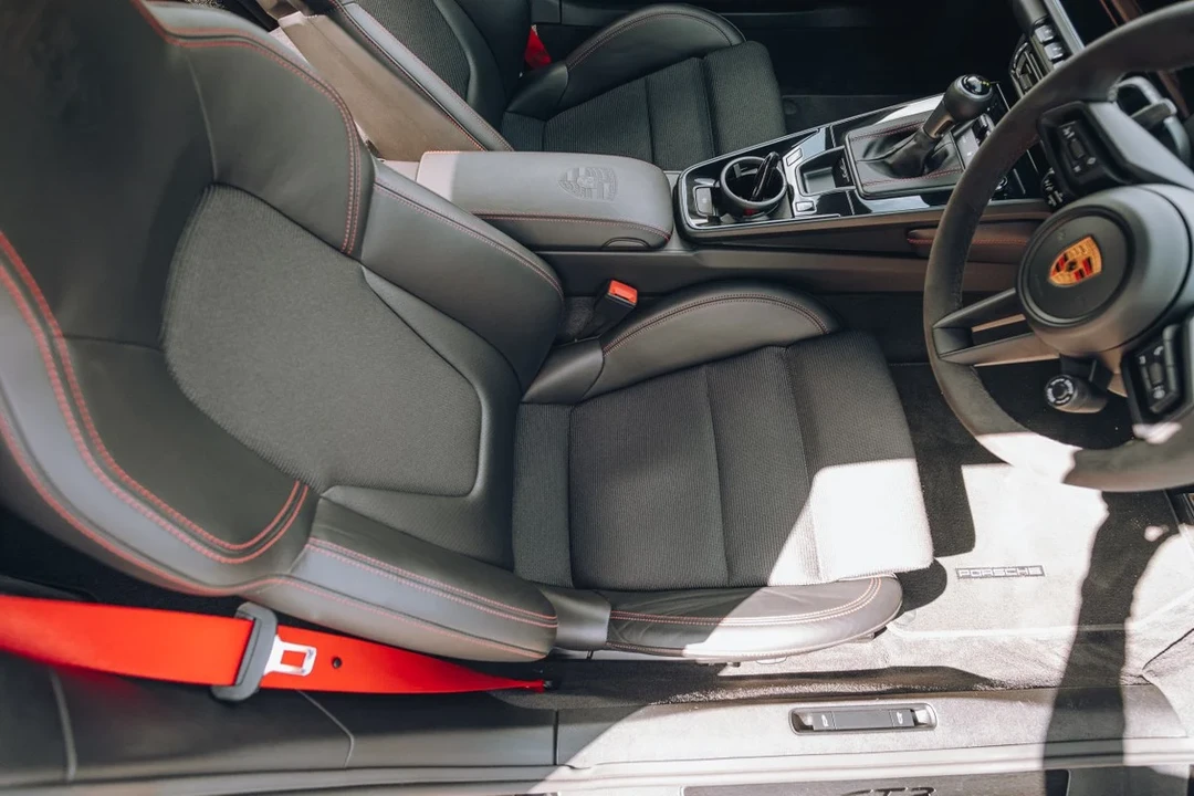 2022 Porsche 992 GT3 Touring - Image 25 of 30
