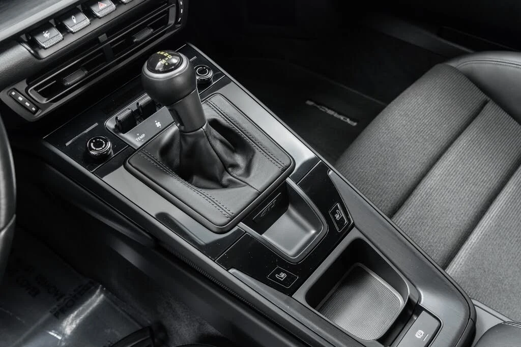 2022 Porsche 992 GT3 Touring - Image 26 of 31