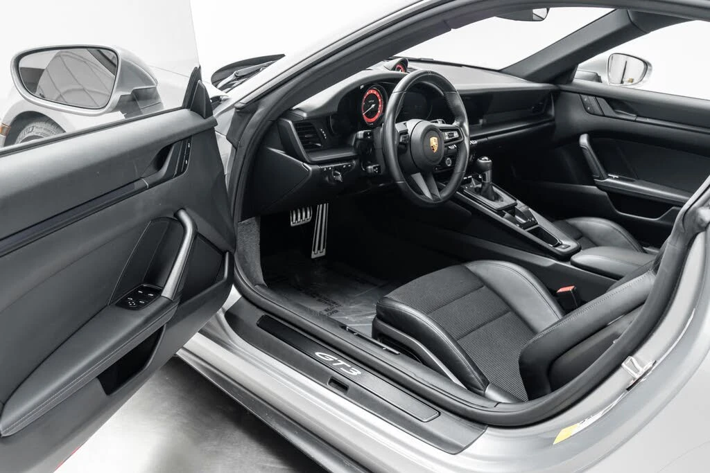 2022 Porsche 992 GT3 Touring - Image 23 of 31
