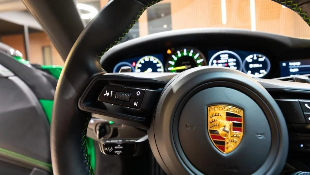 2022 Porsche 992 GT3 Touring - Image 15 of 31