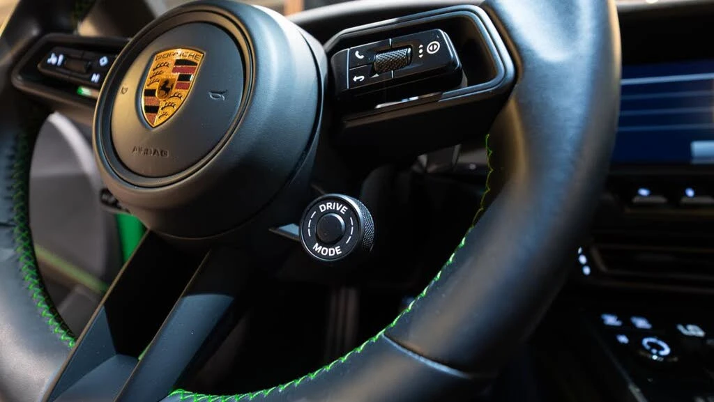 2022 Porsche 992 GT3 Touring - Image 17 of 31