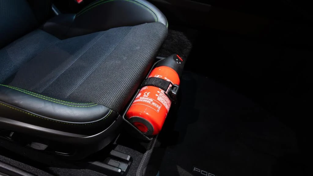 2022 Porsche 992 GT3 Touring - Image 28 of 31
