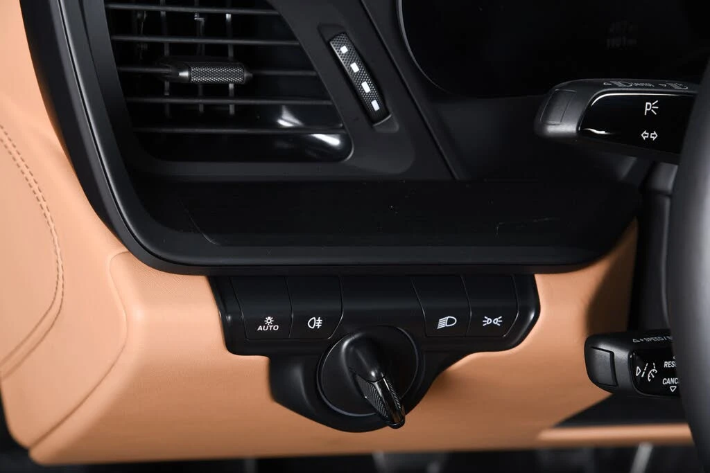 2022 Porsche 992 GT3 Touring - Image 24 of 31