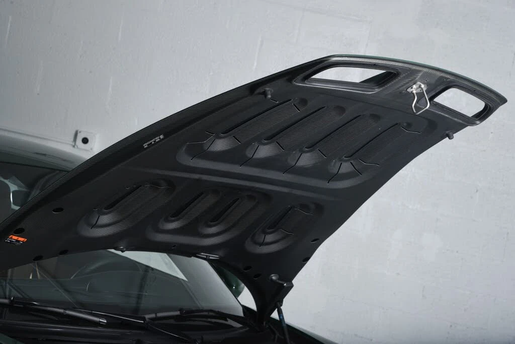 2022 Porsche 992 GT3 Touring - Image 15 of 31