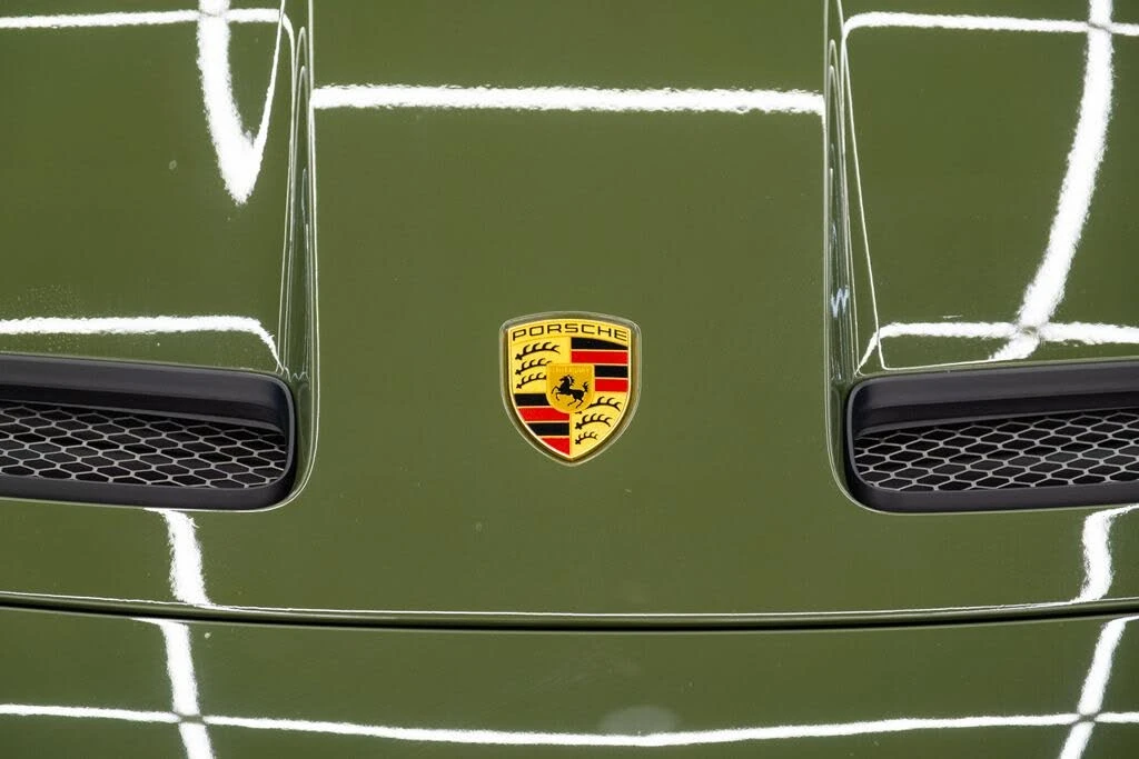 2022 Porsche 992 GT3 Touring - Image 19 of 31