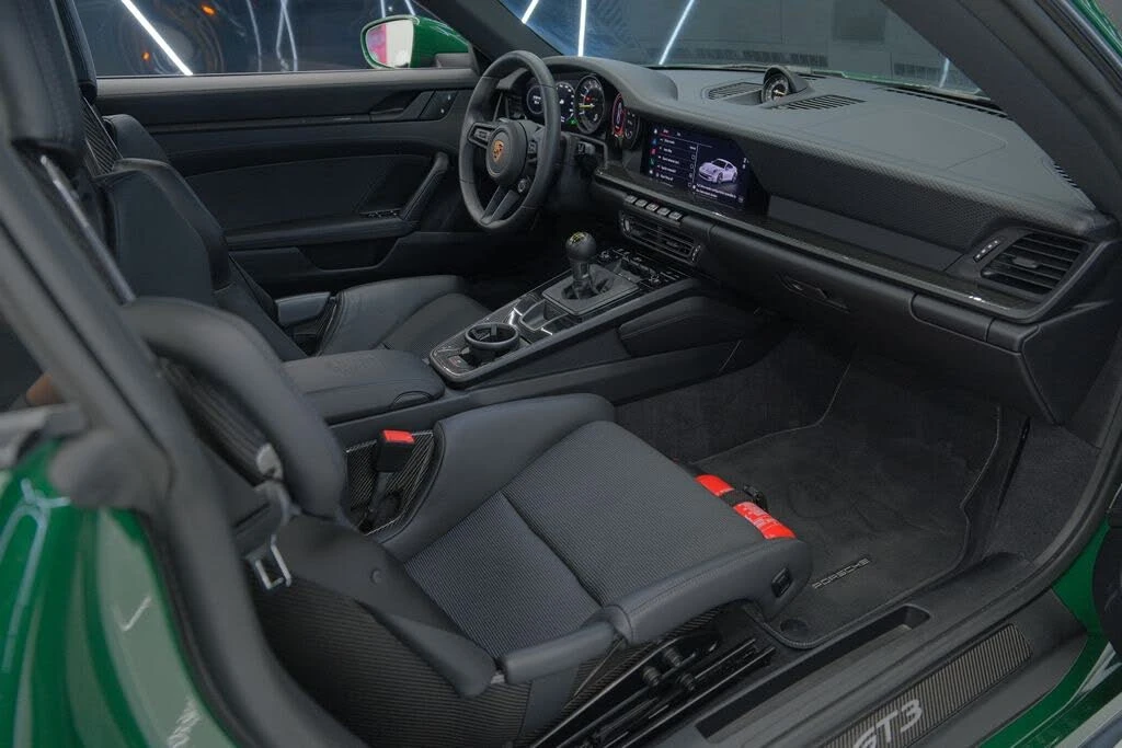 2022 Porsche 992 GT3 Touring - Image 27 of 31