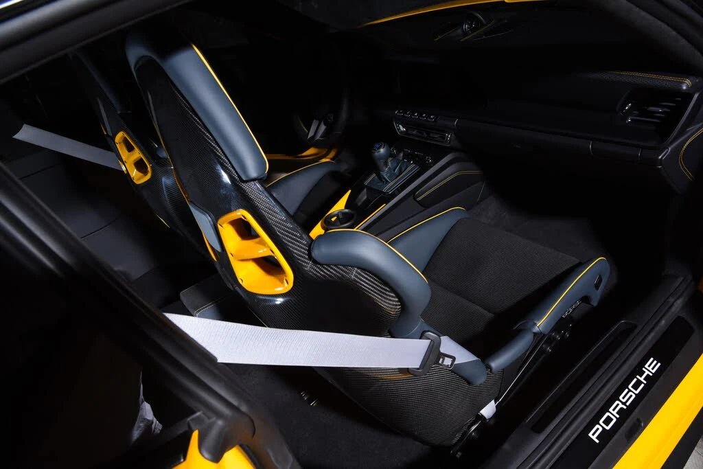 2022 Porsche 992 GT3 Touring - Image 29 of 31