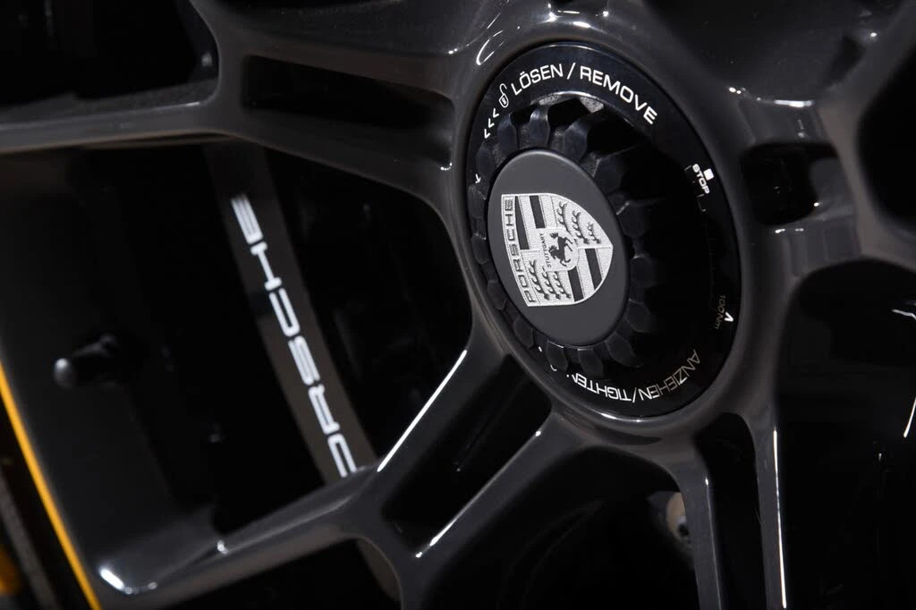 2022 Porsche 992 GT3 Touring - Image 9 of 31
