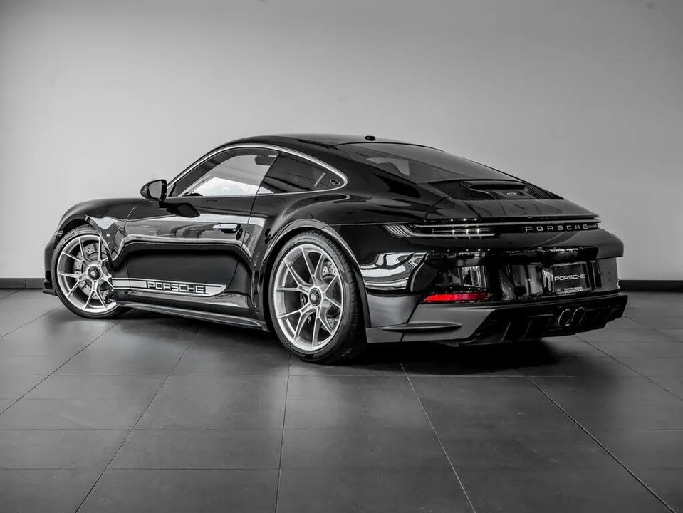 2022 Porsche 992 GT3 Touring - Image 3 of 31