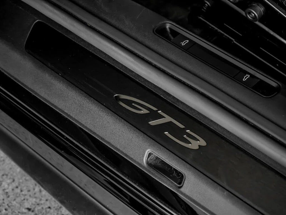 2022 Porsche 992 GT3 Touring - Image 14 of 31
