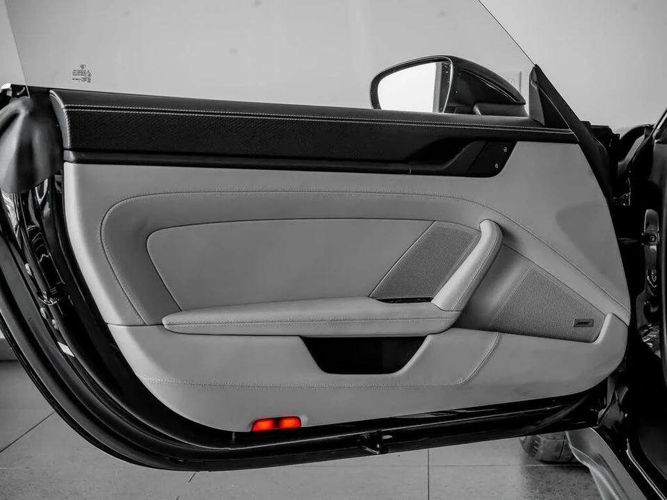 2022 Porsche 992 GT3 Touring - Image 12 of 31