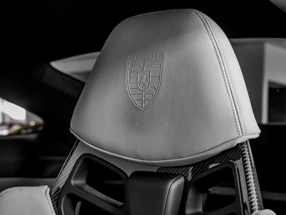 2022 Porsche 992 GT3 Touring - Image 17 of 31
