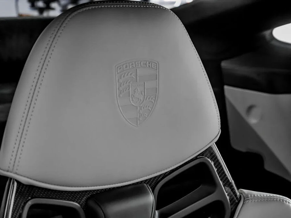 2022 Porsche 992 GT3 Touring - Image 29 of 31