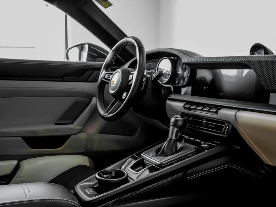 2022 Porsche 992 GT3 Touring - Image 30 of 31