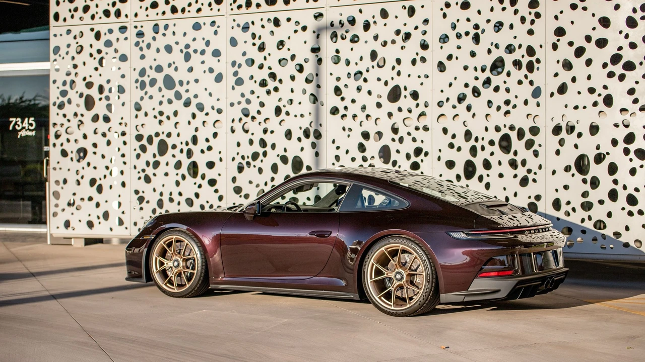 2022 Porsche 992 GT3 - Image 10 of 31