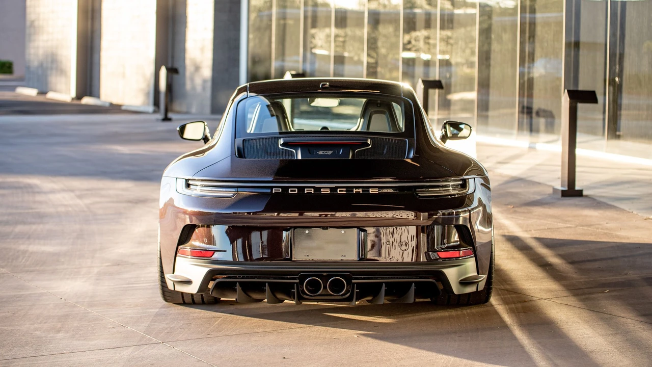2022 Porsche 992 GT3 - Image 6 of 31