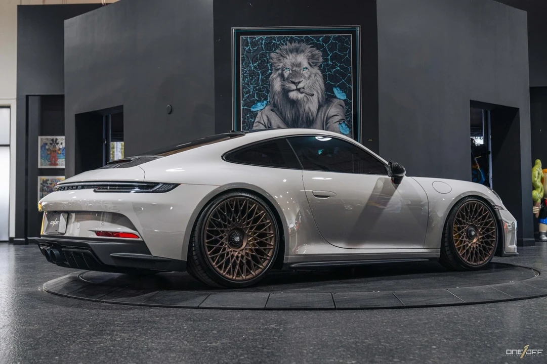 2022 Porsche 992 GT3 - Image 11 of 21
