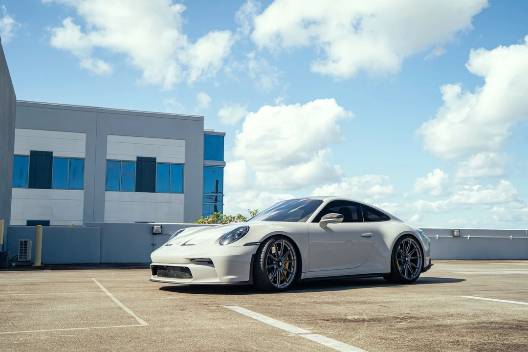 2022 Porsche 992 GT3 - Image 3 of 21