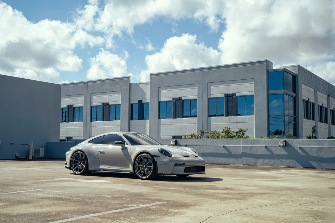 2022 Porsche 992 GT3 - Image 14 of 21