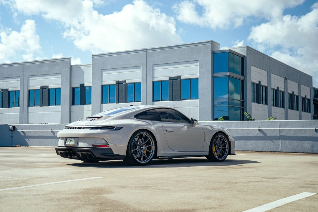 2022 Porsche 992 GT3 - Image 15 of 21